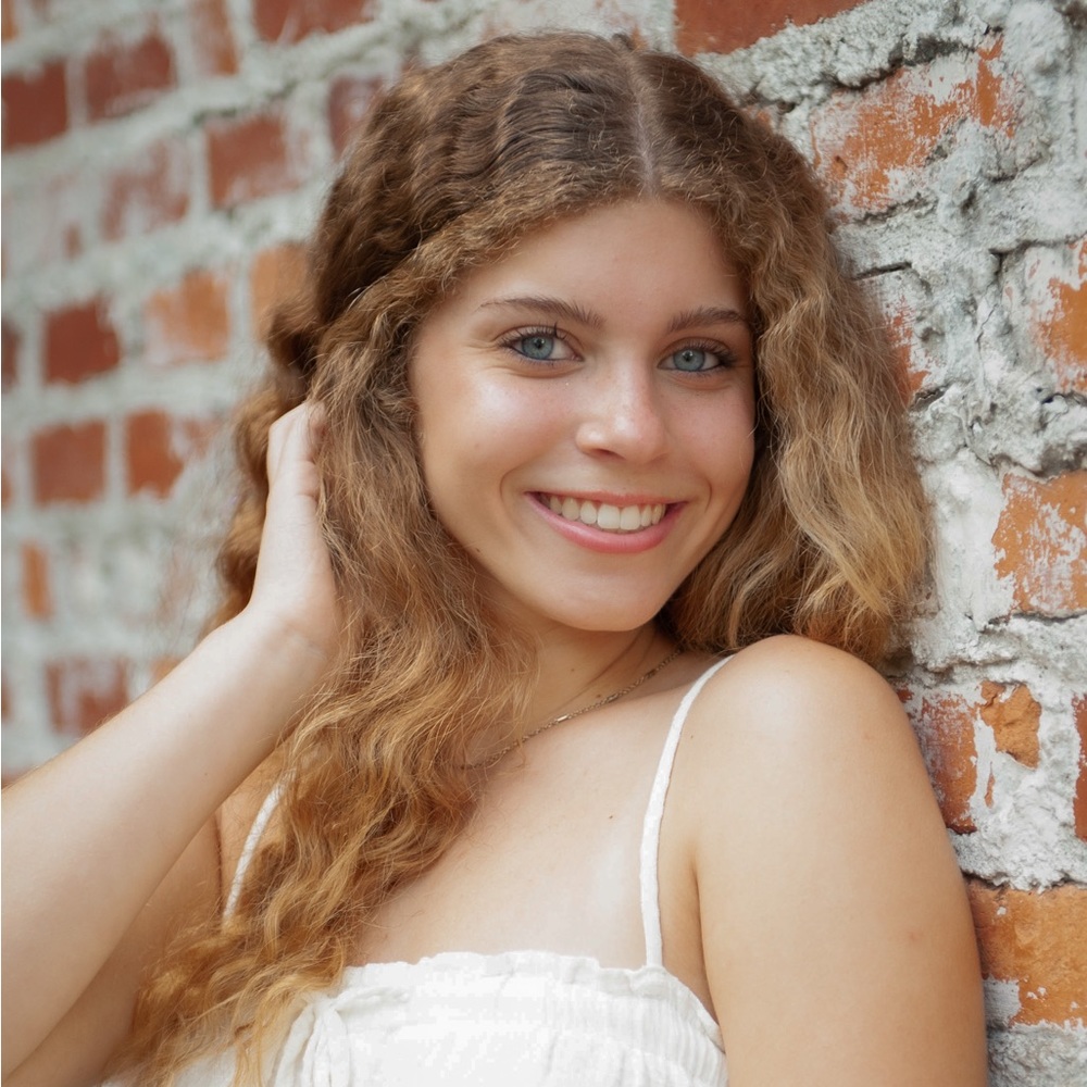 Meet your Posher, Anna Grace.